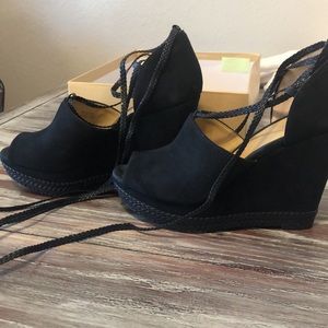Micheal kors Hastings wedge suede shoes